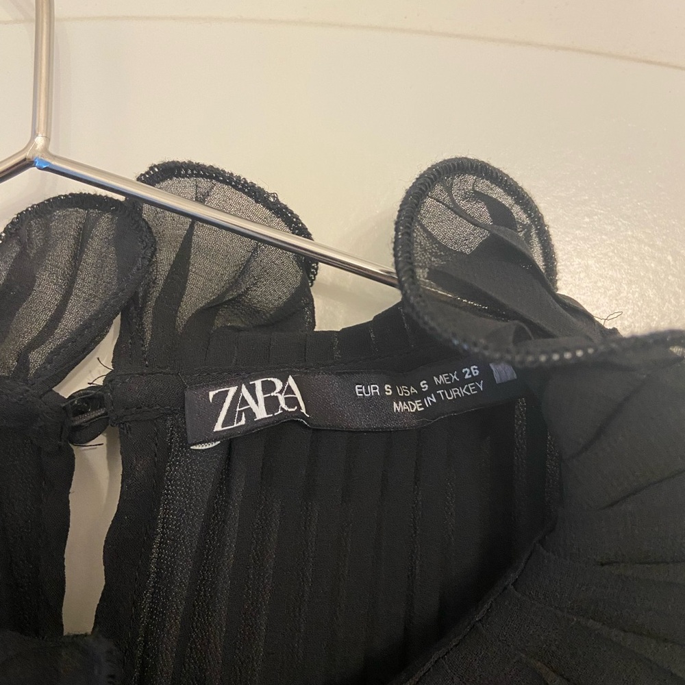 Zara Black Ruffled Blouse - Picture 4 of 4